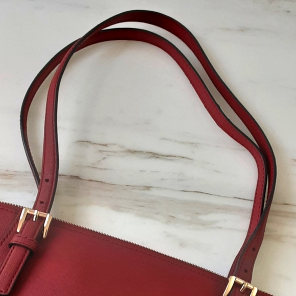 MICHALE KORS Red Jet Set Saffiano Leather Medium Tote - Picture 11 of 14